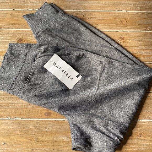 NWOT Athleta Women’s Venice Jogger Grey - Picture 7 of 10